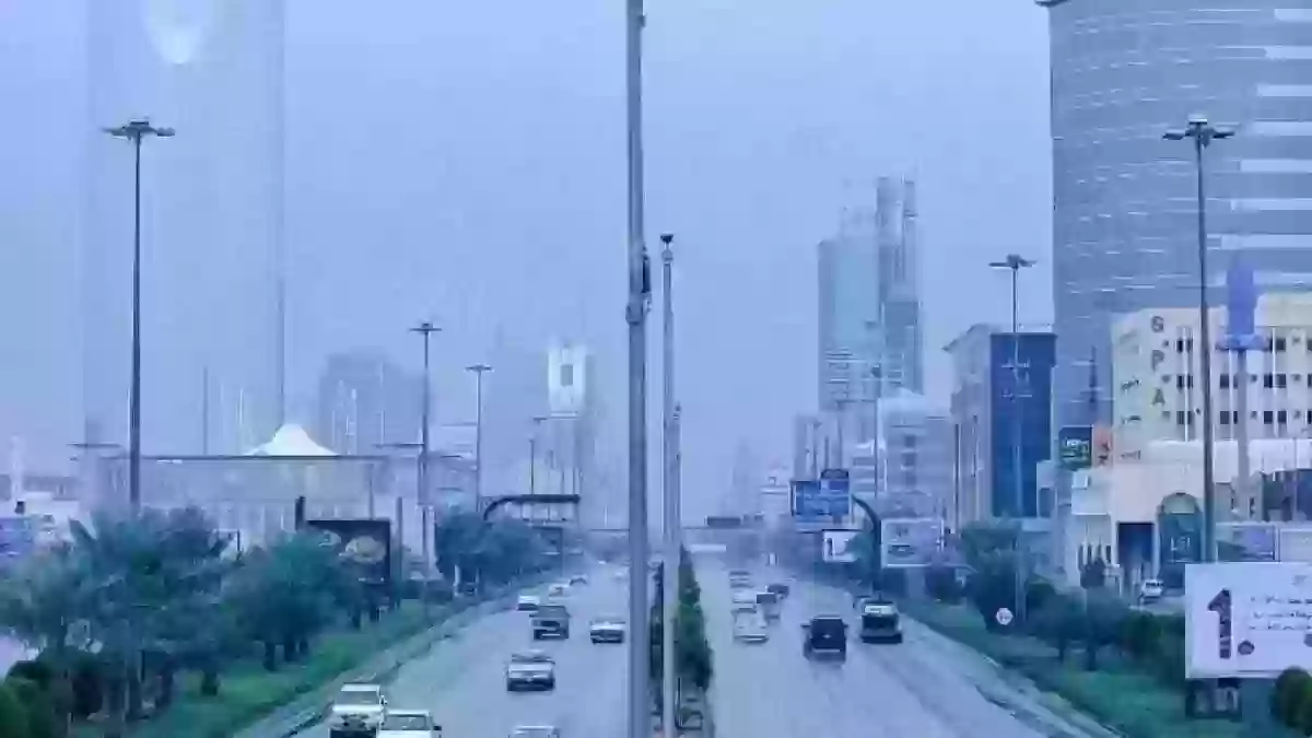 السيول تجتاح تلك المناطق في السعودية